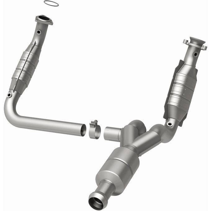 OEM Grade Federal / EPA Compliant Direct-Fit Catalytic Converter <br>09-13 Chevy Silverado / GMC Sierra 1500