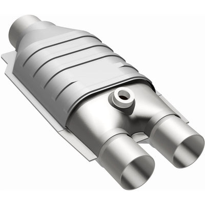 OEM Grade Federal / EPA Compliant Universal Catalytic Converter <br>00-05 Chevy Astro, GMC Safari 4.3L