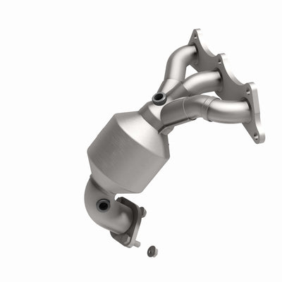 OEM Grade Federal / EPA Compliant Manifold Catalytic Converter <br>04-05 Mitsubishi Endeavor, 04-06 Galant 3.8L