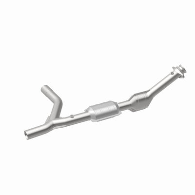 OEM Grade Federal / EPA Compliant Direct-Fit Catalytic Converter <br>00-02 Ford E-150 Econoline Club Wagon, 03-04 E-250
