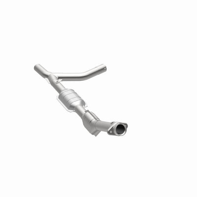 OEM Grade Federal / EPA Compliant Direct-Fit Catalytic Converter <br>00-02 Ford E-150 Econoline Club Wagon, 03-04 E-250