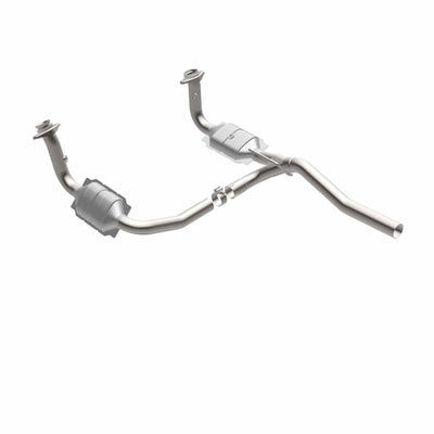 OEM Grade Federal / EPA Compliant Direct-Fit Catalytic Converter <br>07-11 Dodge Nitro 4.0L