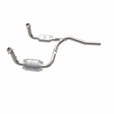 OEM Grade Federal / EPA Compliant Direct-Fit Catalytic Converter <br>07-11 Dodge Nitro 4.0L