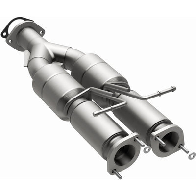 OEM Grade Federal / EPA Compliant Direct-Fit Catalytic Converter <br>05-11 Volvo XC90 4.4L