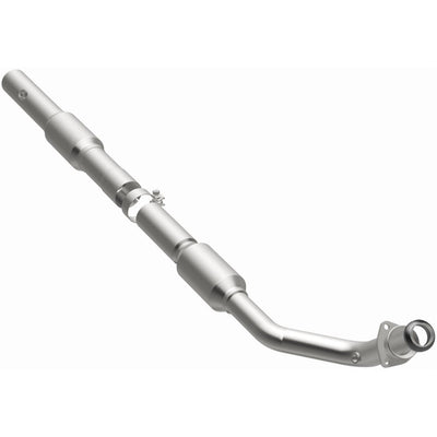 OEM Grade Federal / EPA Compliant Direct-Fit Catalytic Converter <br>97-00 Chevrolet Express, GMC Savana 1500, 2500