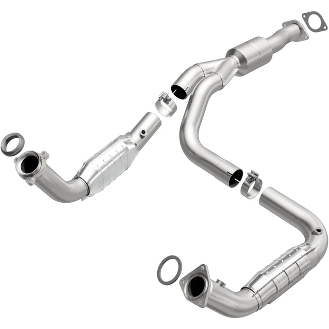 OEM Grade Federal / EPA Compliant Direct-Fit Catalytic Converter <br>12-20 Chevy, GMC Express, Savana 2500-4500