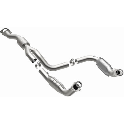 OEM Grade Federal / EPA Compliant Direct-Fit Catalytic Converter <br>12-20 Chevy, GMC Express, Savana 2500-4500