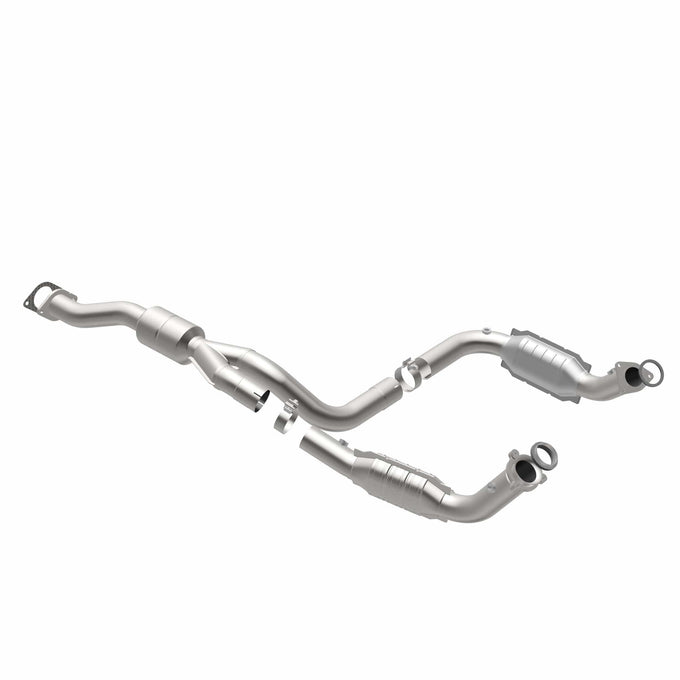 OEM Grade Federal / EPA Compliant Direct-Fit Catalytic Converter <br>12-20 Chevy, GMC Express, Savana 2500-4500