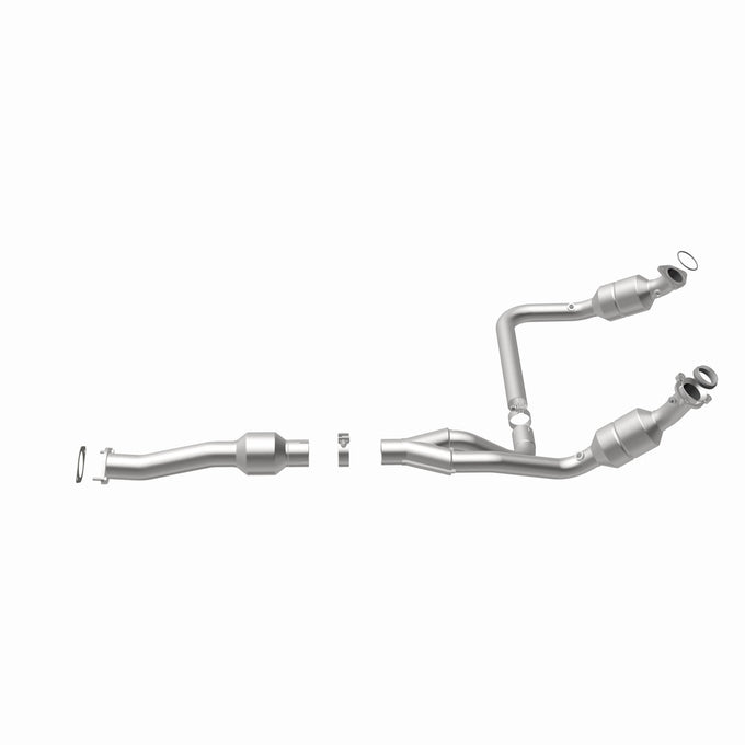 OEM Grade Federal / EPA Compliant Direct-Fit Catalytic Converter <br>09-14 Chevy Express / GMC Savana 1500, 2500, 3500