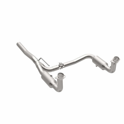 OEM Grade Federal / EPA Compliant Direct-Fit Catalytic Converter <br>09-11 Dodge Nitro, 09-12 Jeep Liberty 3.7L