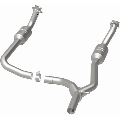 OEM Grade Federal / EPA Compliant Direct-Fit Catalytic Converter <br>09-14 Ford E-150, E-250 4.6L