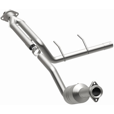 OEM Grade Federal / EPA Compliant Direct-Fit Catalytic Converter <br>11-14 Ford F-150 3.7L