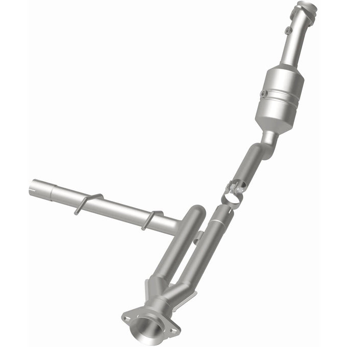 OEM Grade Federal / EPA Compliant Direct-Fit Catalytic Converter <br>11-14 Ford F-150 3.7L