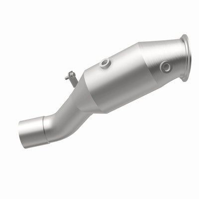 OEM Grade Federal / EPA Compliant Direct-Fit Catalytic Converter <br>15-17 BMW 535i GT xDrive, X6 3.0L