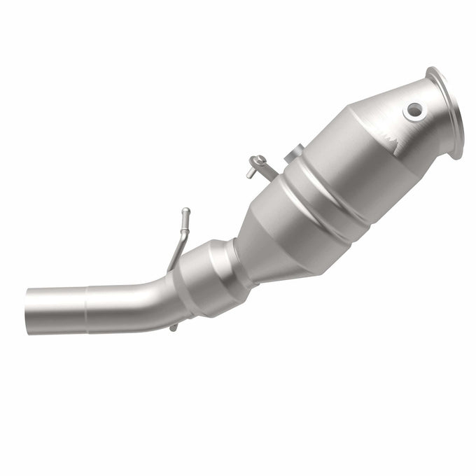 OEM Grade Federal / EPA Compliant Direct-Fit Catalytic Converter <br>13-15 BMW X1, 15-18 X4, 13-17 X3 2.0L
