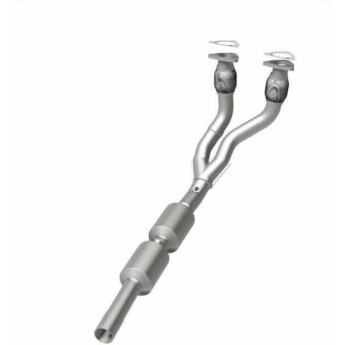 OEM Grade Federal / EPA Compliant Direct-Fit Catalytic Converter <br>02-04 Volkswagen Jetta, Golf 2.8L