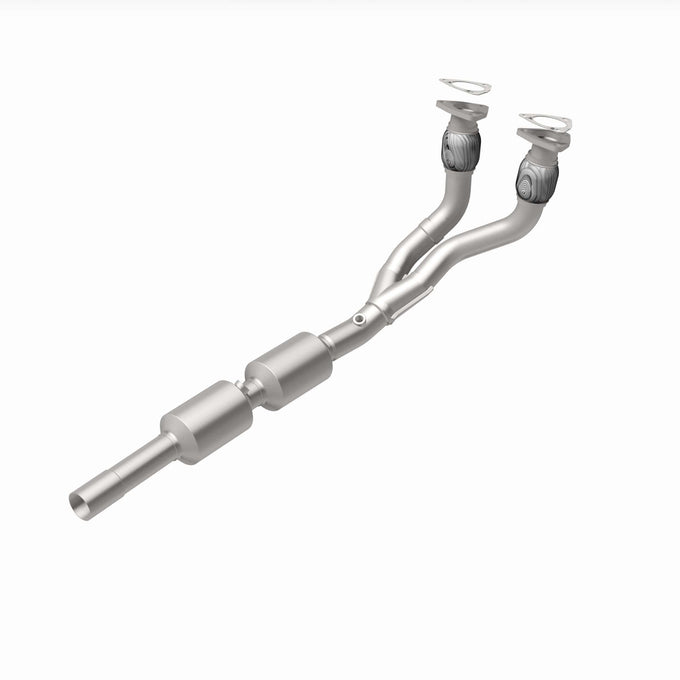 OEM Grade Federal / EPA Compliant Direct-Fit Catalytic Converter <br>02-04 Volkswagen Jetta, Golf 2.8L