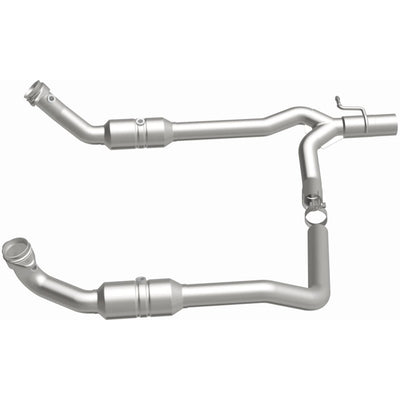 OEM Grade Federal / EPA Compliant Direct-Fit Catalytic Converter <br>09-14 Ford E-150, E-250, 09-16 E-350, E-450 Super Duty
