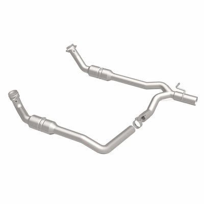 OEM Grade Federal / EPA Compliant Direct-Fit Catalytic Converter <br>09-14 Ford E-150, E-250, 09-16 E-350, E-450 Super Duty