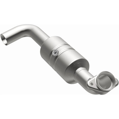 OEM Grade Federal / EPA Compliant Direct-Fit Catalytic Converter <br>09-14 Ford Expedition, Lincoln Navigator 5.4L