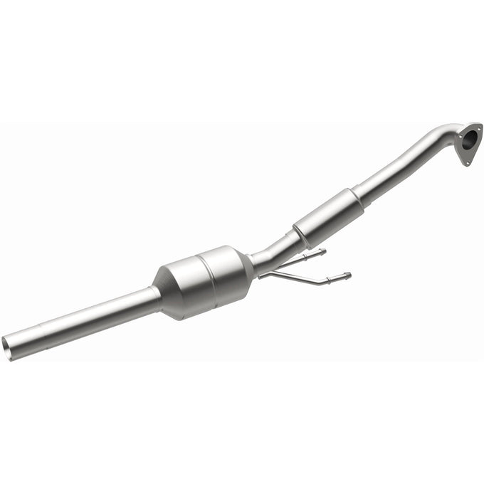 OEM Grade Federal / EPA Compliant Direct-Fit Catalytic Converter <br>98-06 Volkswagen Beetle, 99-05 Jetta, 99-06 Golf 1.9L