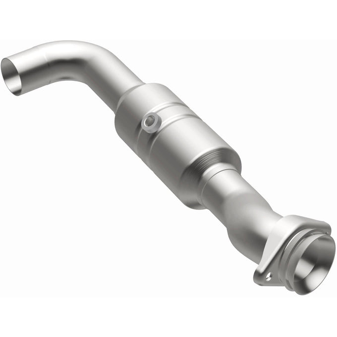 OEM Grade Federal / EPA Compliant Direct-Fit Catalytic Converter <br>15-17 Ford Expedition, Lincoln Navigator 3.5L
