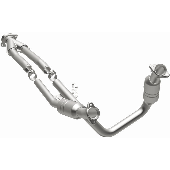 OEM Grade Federal / EPA Compliant Direct-Fit Catalytic Converter <br>15-19 Ford Transit-150, Transit-250, Transit-350 3.7L
