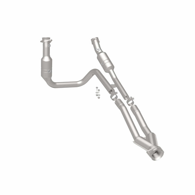 OEM Grade Federal / EPA Compliant Direct-Fit Catalytic Converter <br>15-19 Ford Transit-150, Transit-250, Transit-350 3.7L