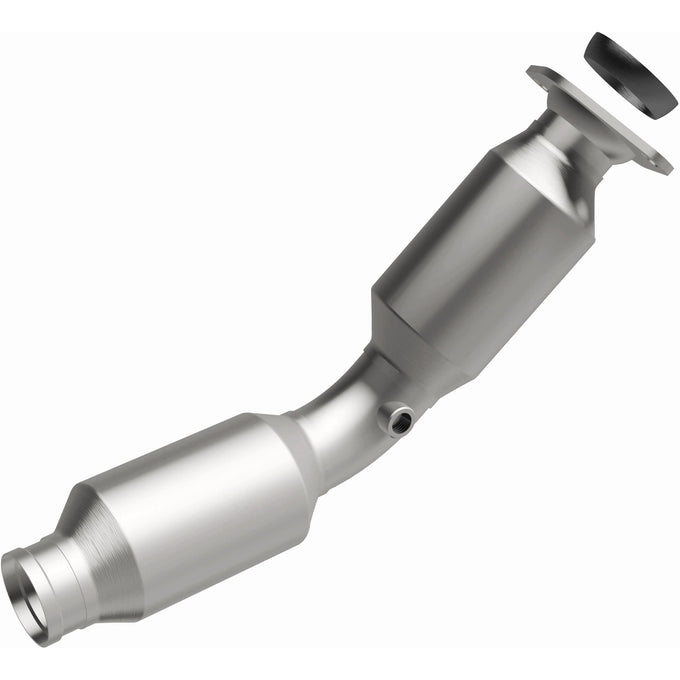 OEM Grade Federal / EPA Compliant Direct-Fit Catalytic Converter <br>11-17 Lexus CT200h, 12-17 Toyota Prius V 1.8L