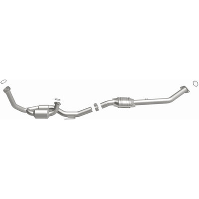 OEM Grade Federal / EPA Compliant Direct-Fit Catalytic Converter <br>98-00 Toyota Sienna 3.0L