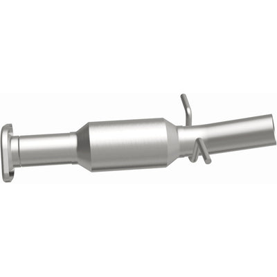 OEM Grade Federal / EPA Compliant Direct-Fit Catalytic Converter <br>11-13 Toyota Highlander 3.5L