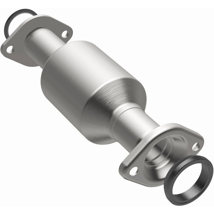 OEM Grade Federal / EPA Compliant Direct-Fit Catalytic Converter <br>11-16 Toyota Sienna 3.5L