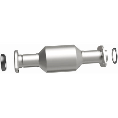 OEM Grade Federal / EPA Compliant Direct-Fit Catalytic Converter <br>11-16 Toyota Sienna 3.5L
