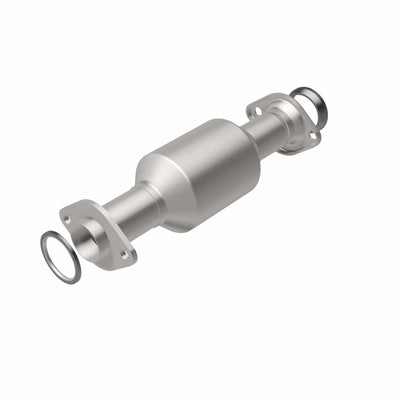 OEM Grade Federal / EPA Compliant Direct-Fit Catalytic Converter <br>11-16 Toyota Sienna 3.5L