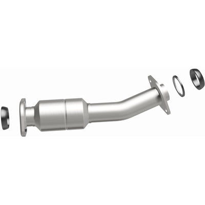 OEM Grade Federal / EPA Compliant Direct-Fit Catalytic Converter <br>11-16 Toyota Sienna 3.5L