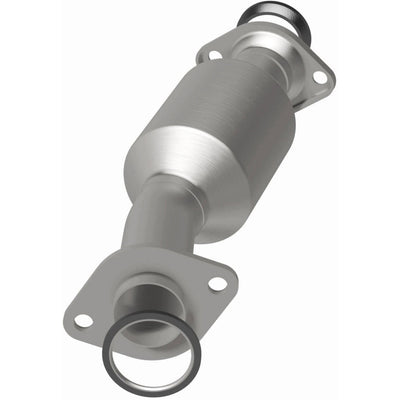 OEM Grade Federal / EPA Compliant Direct-Fit Catalytic Converter <br>2011 Toyota Sienna 3.5L