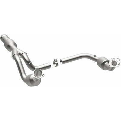 OEM Grade Federal / EPA Compliant Direct-Fit Catalytic Converter <br>11-14 Cadillac Escalade ESV, GMC Yukon 6.2L