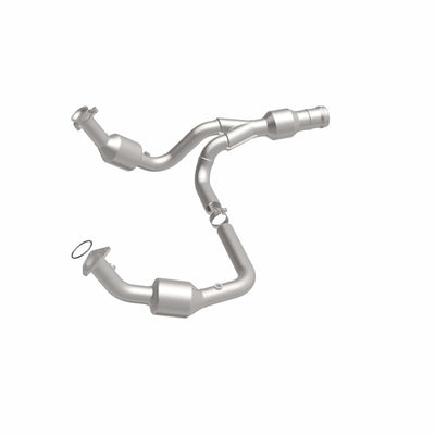 OEM Grade Federal / EPA Compliant Direct-Fit Catalytic Converter <br>11-14 Cadillac Escalade ESV, GMC Yukon 6.2L