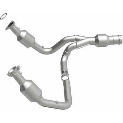 OEM Grade Federal / EPA Compliant Direct-Fit Catalytic Converter <br>15-20 Cadillac Escalade ESV, GMC Yukon 6.2L