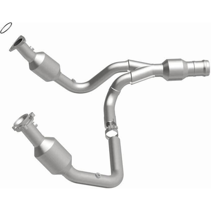 OEM Grade Federal / EPA Compliant Direct-Fit Catalytic Converter <br>15-20 Cadillac Escalade ESV, GMC Yukon 6.2L