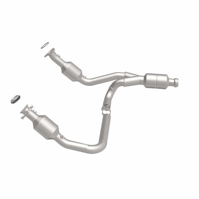 OEM Grade Federal / EPA Compliant Direct-Fit Catalytic Converter <br>16-18 Chevy Silverado / GMC Sierra 1500