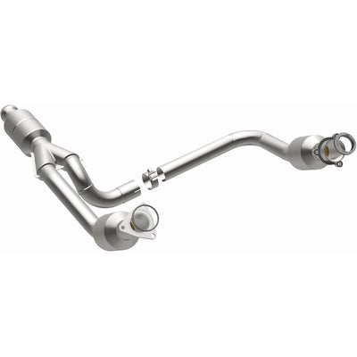 OEM Grade Federal / EPA Compliant Direct-Fit Catalytic Converter <br>16-18 Chevy Silverado / GMC Sierra 1500