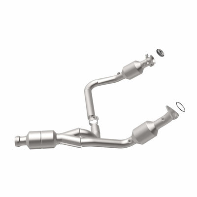 OEM Grade Federal / EPA Compliant Direct-Fit Catalytic Converter <br>16-18 Chevy Silverado / GMC Sierra 1500