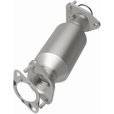 OEM Grade Federal / EPA Compliant Direct-Fit Catalytic Converter <br>12-18 Nissan NV1500, NV2500, NV3500