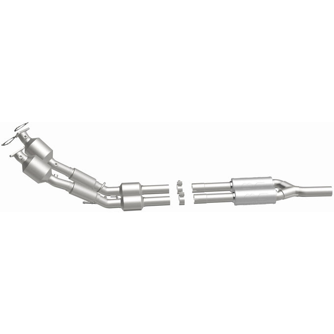 OEM Grade Federal / EPA Compliant Direct-Fit Catalytic Converter <br>12-18 Volkswagen Passat 3.6L