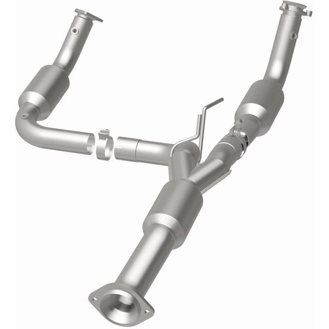 California Grade CARB Compliant Direct-Fit Catalytic Converter <br>12-17 Chevy Express, GMC Savana 2500 3500
