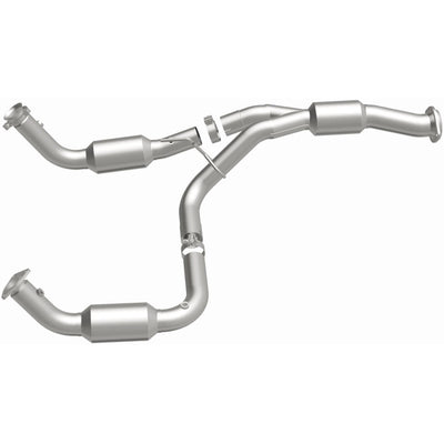 California Grade CARB Compliant Direct-Fit Catalytic Converter <br>12-17 Chevy Express, GMC Savana 2500 3500