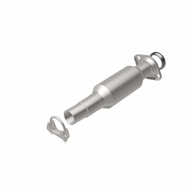 California Grade CARB Compliant Direct-Fit Catalytic Converter <br>04-06 Toyota Sienna 3.3L AWD Rear