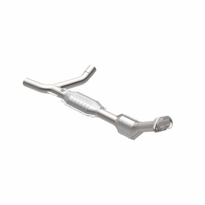 HM Grade Federal / EPA Compliant Direct-Fit Catalytic Converter <br>00-02 Ford E-150, E-250 Econoline