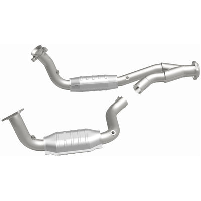 HM Grade Federal / EPA Compliant Direct-Fit Catalytic Converter <br>03-06 Chevy SSR 5.3L, 6.0L